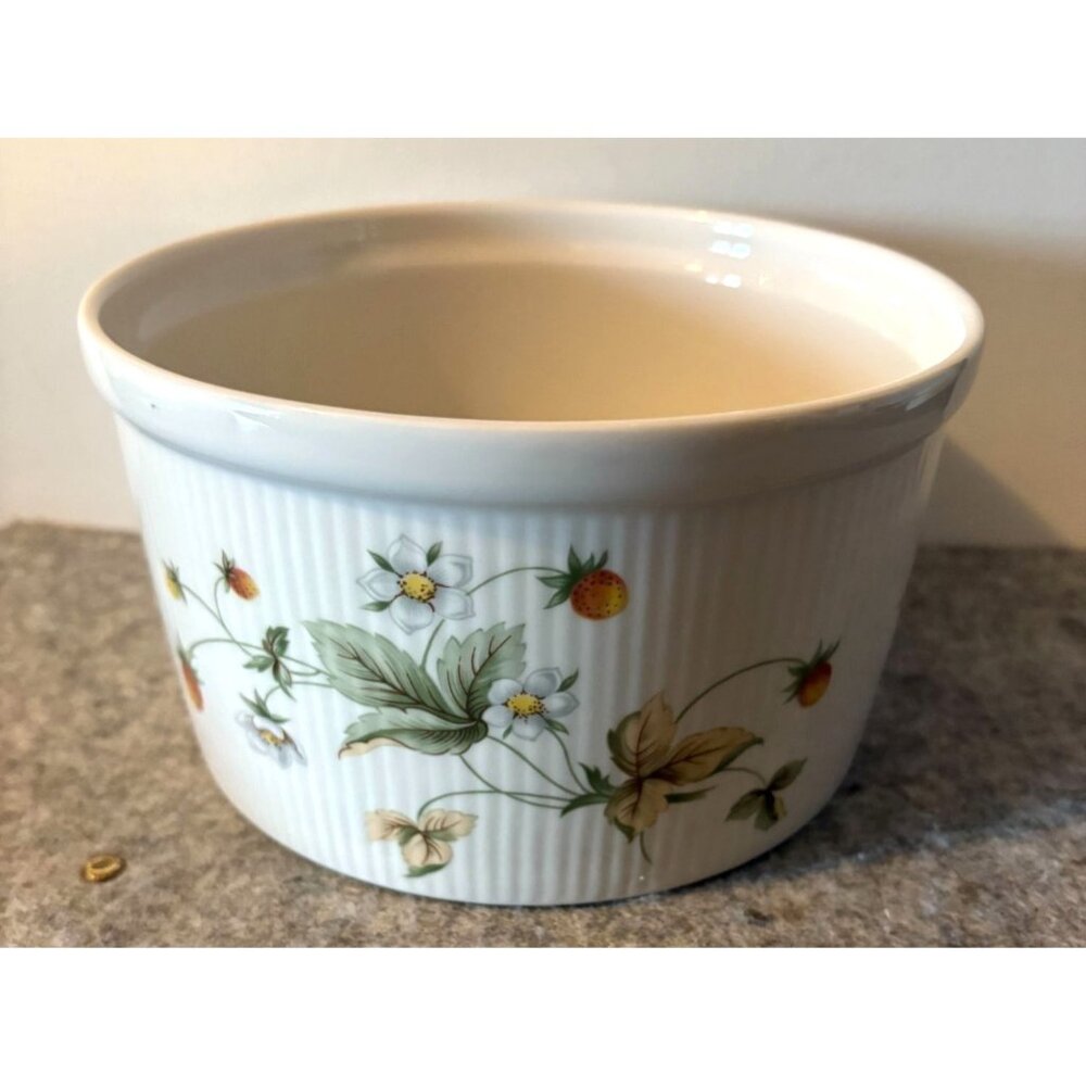Royal Doulton 6.5" Strawberry Cream Design Souffle Dish # 3210
